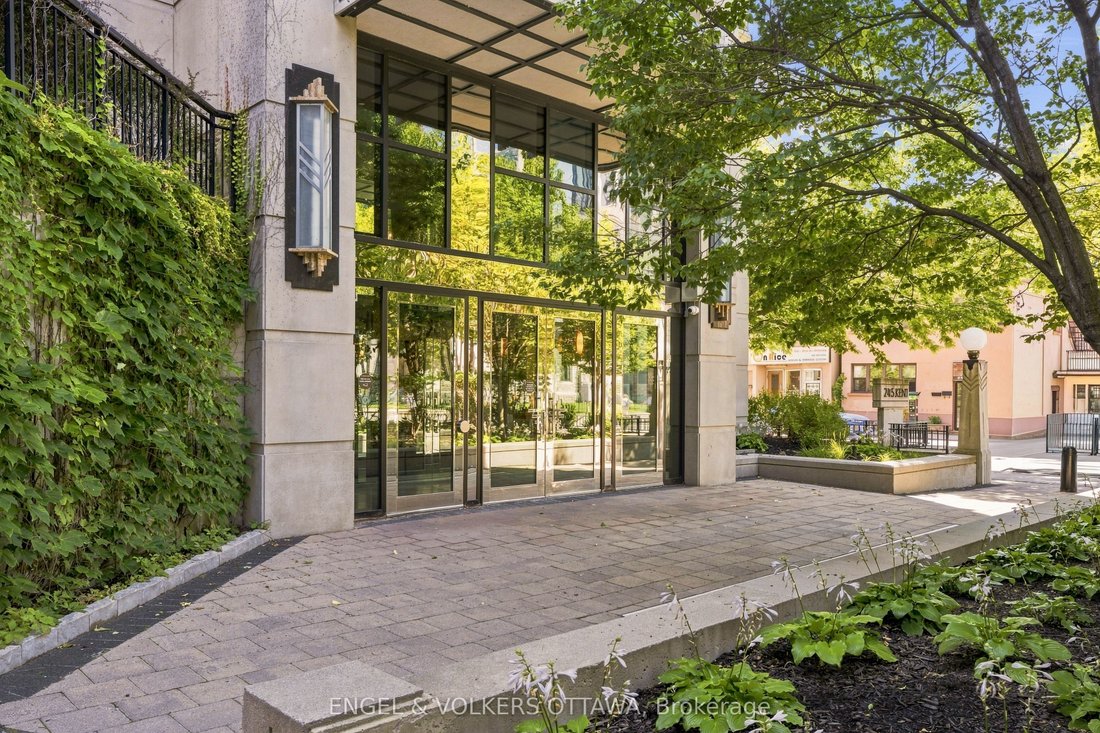 Condo in Ottawa, Ontario, Canada 2 - 18782437