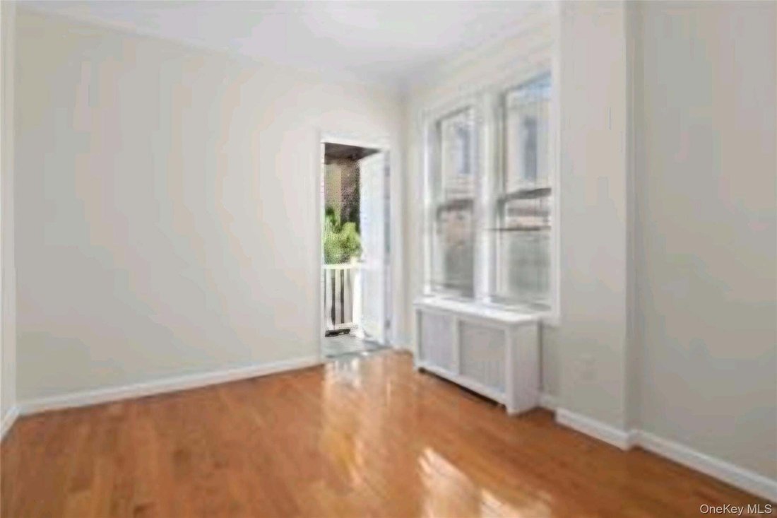 New York, New York, United States 5 - 18782052