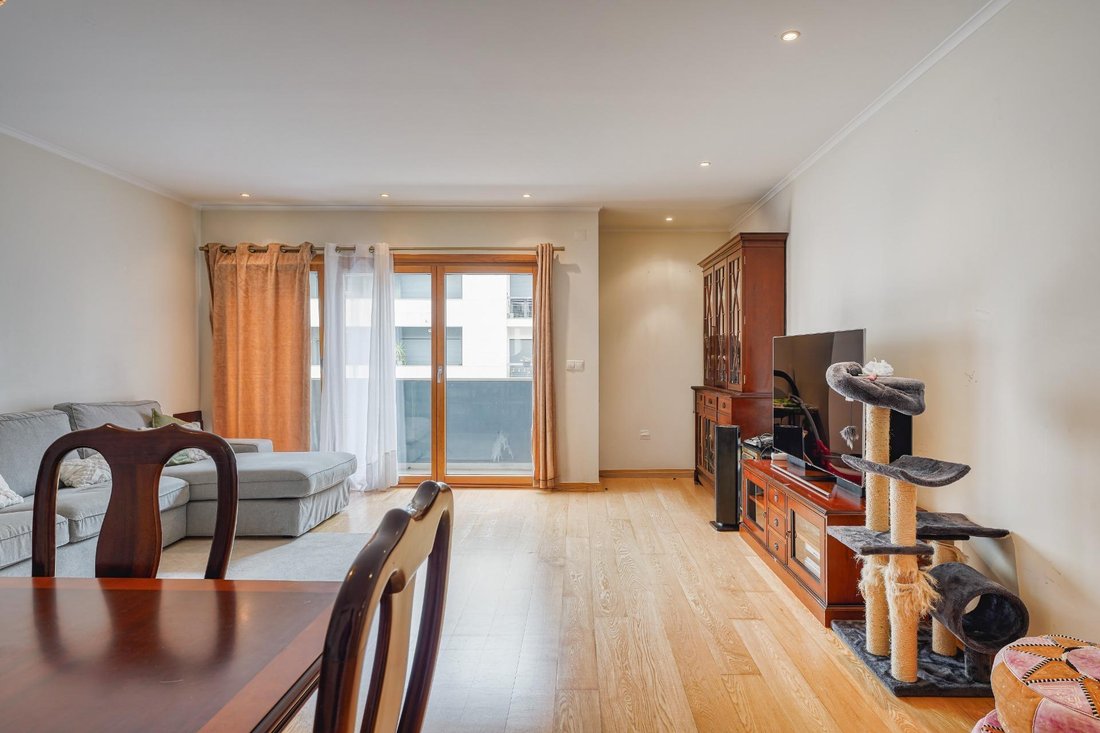 Apartment in Santa Iria de Azoia, Sao Joao da Talha e Bobadela, Lisbon, Portugal 3 - 18782221