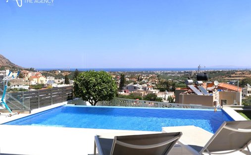 Villa en Community of Gazi-Kavrochorion, Gazi, Grecia 1