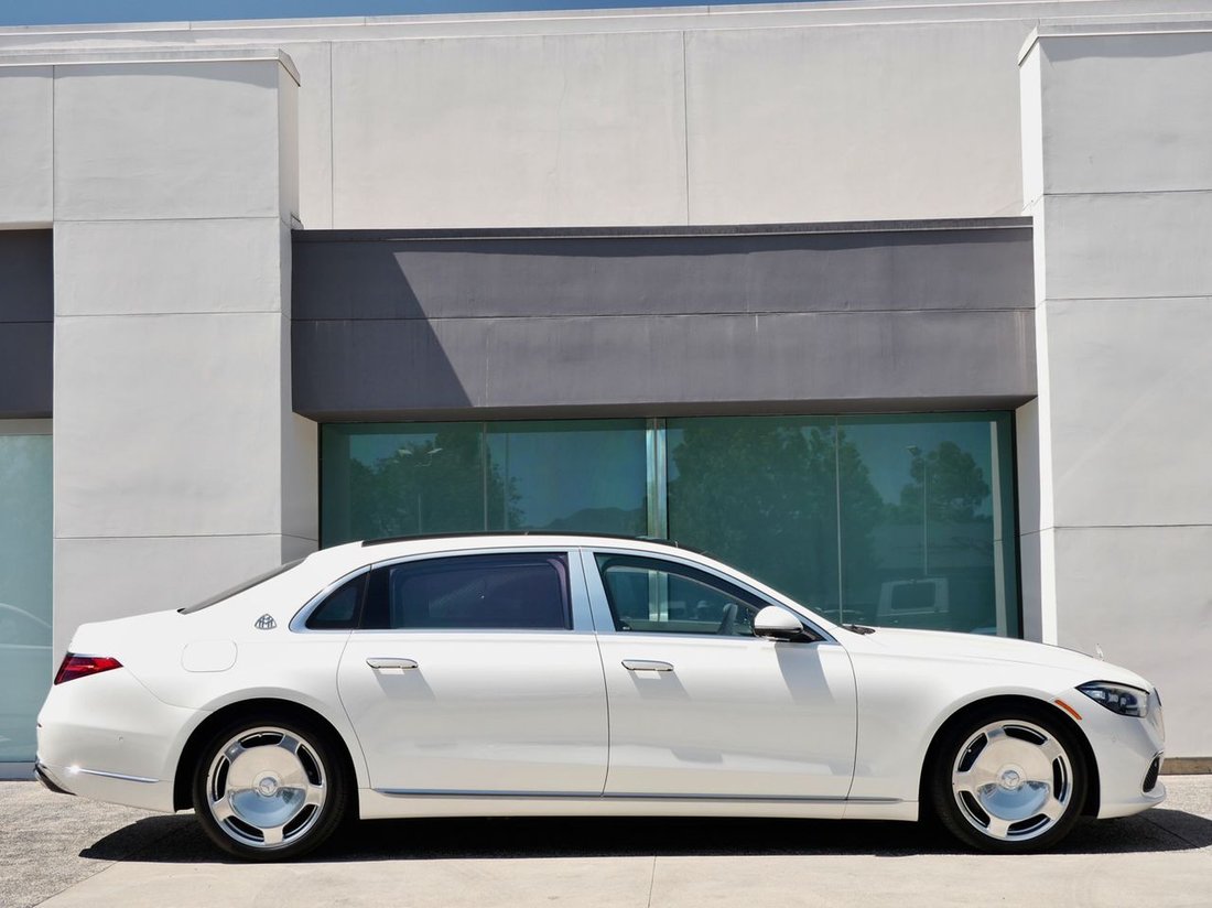 Sedan in Thousand Oaks, CA, United States 4 - 18782443
