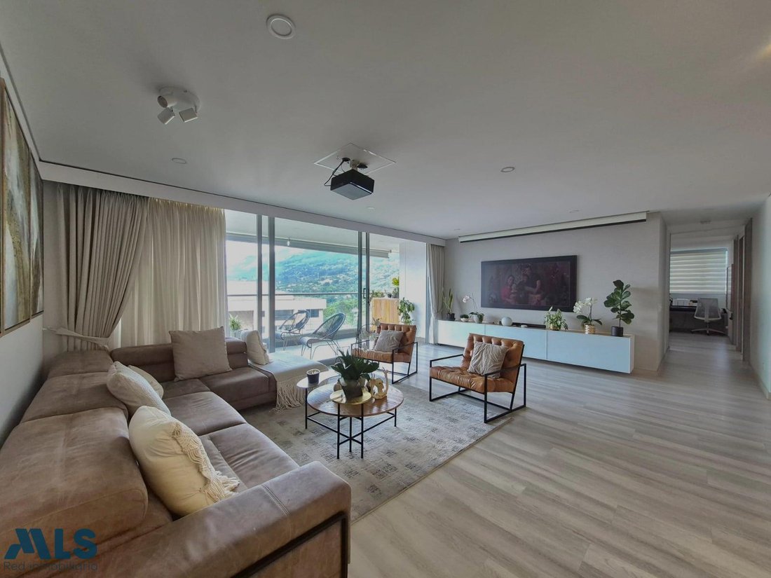 Apartment in Envigado, Antioquia, Colombia 2 - 18782277