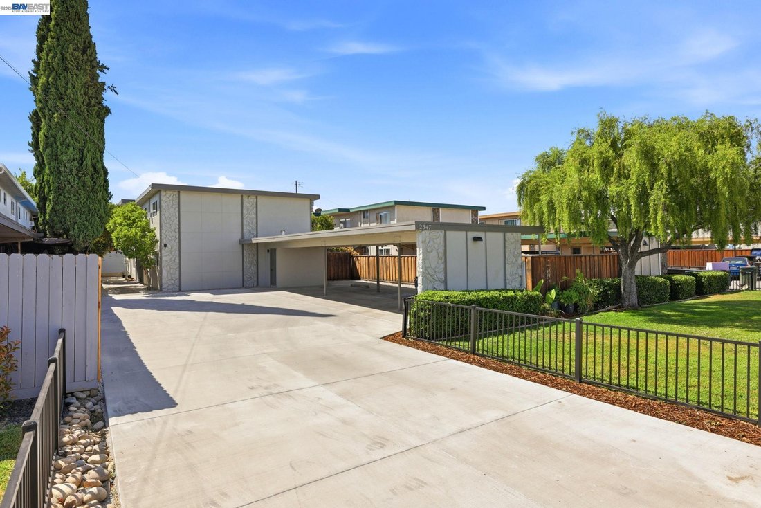 Livermore, California, United States 2 - 18782146