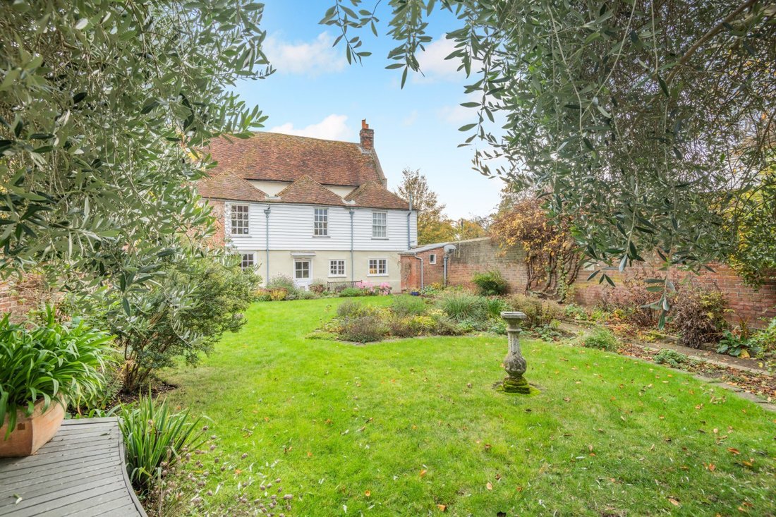 House in Canterbury, England 2 - 18782225