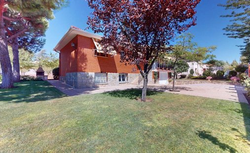 Villa à Villalbilla, Communauté de Madrid, Espagne 1