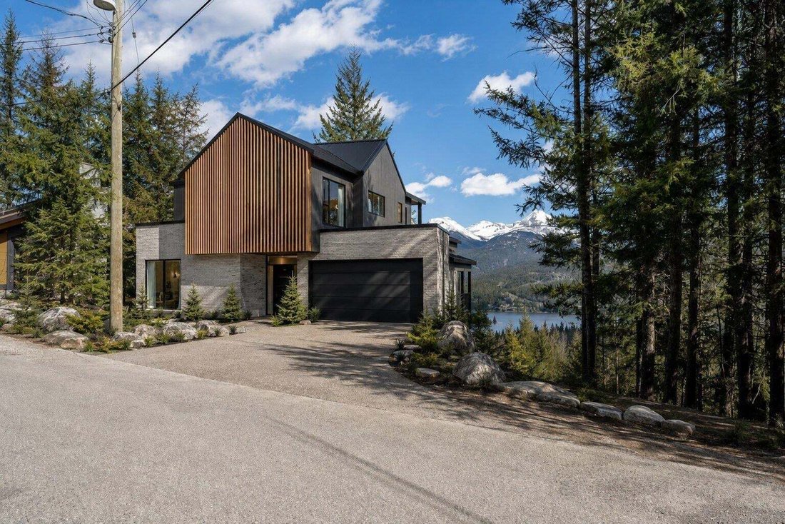 Land in Whistler, British Columbia, Canada 1 - 16457134