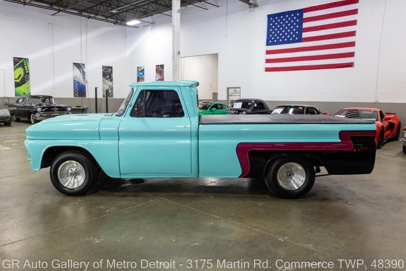 "Big Block Blue" in Commerce Twp, United States 3 - 18782331