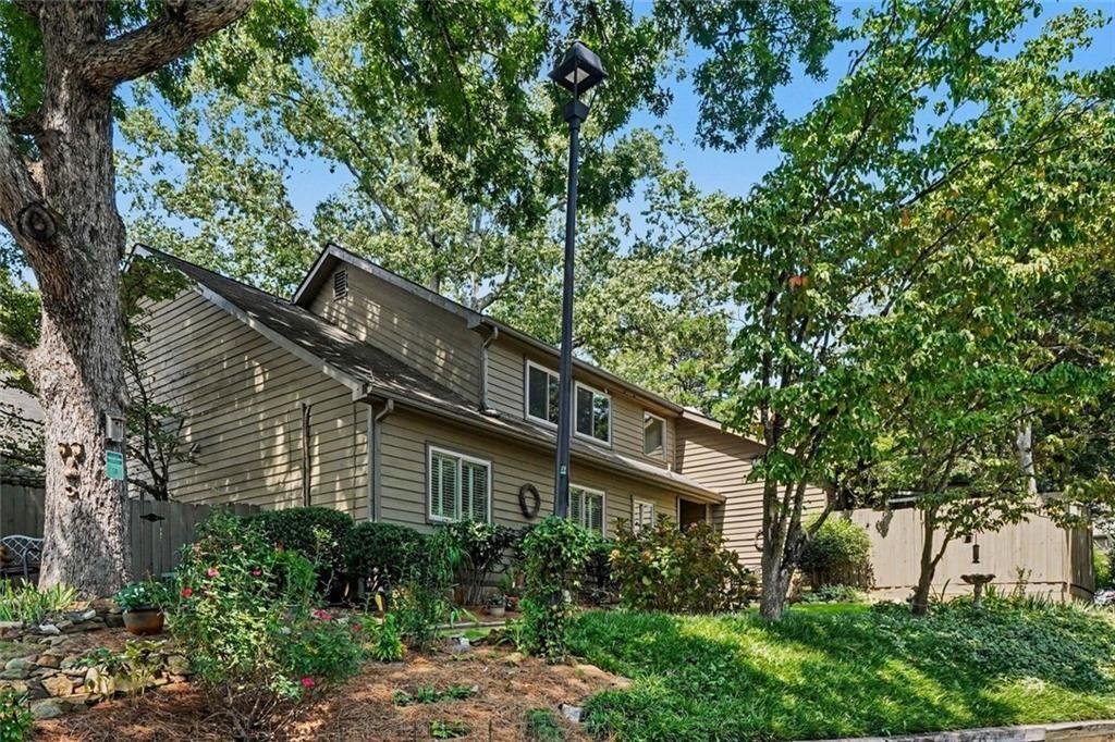 Condo in Brookhaven, Georgia, United States 1 - 18782464