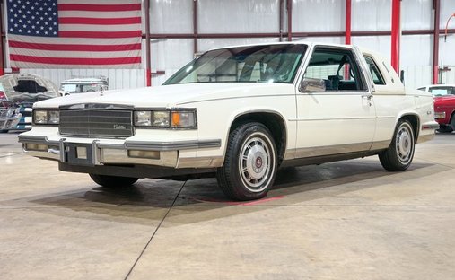 "Eighties Luxury" in Grand rapids, United States 1