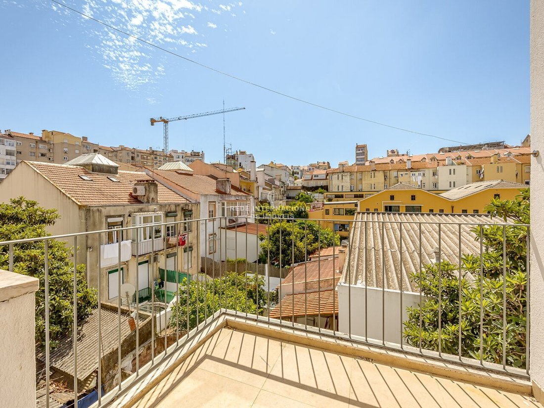 Apartment in Sao Vicente, Lisbon, Portugal 1 - 18782505