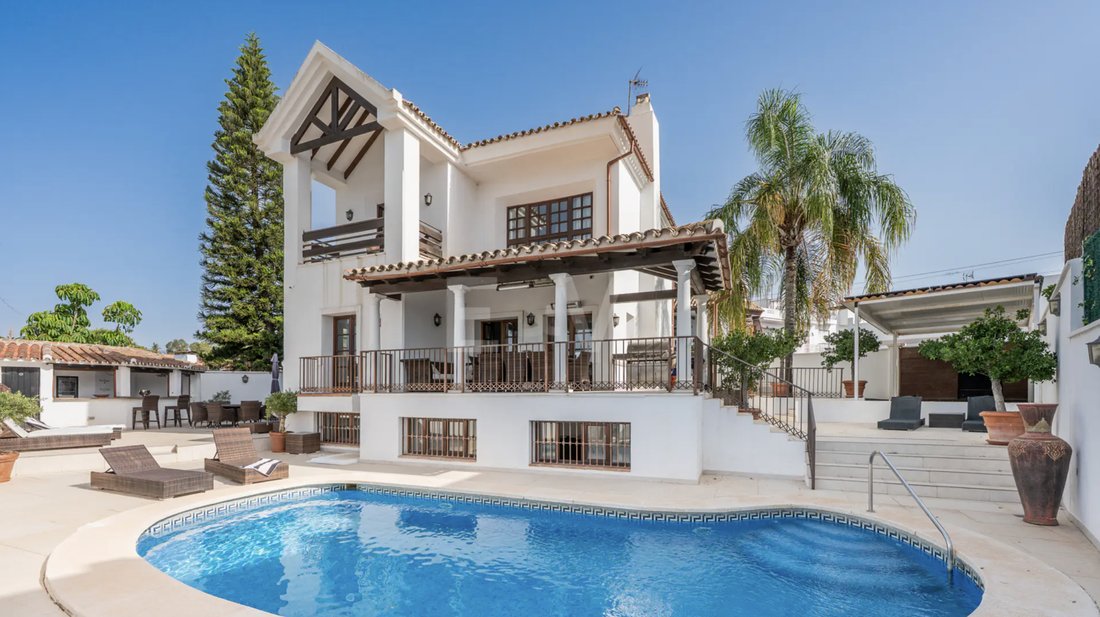Villa in San Pedro de Alcántara, Andalusien, Spanien 1 - 18782706