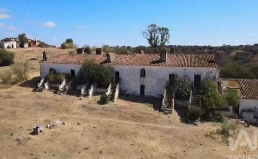 Farm Ranch in Alandroal (Nossa Senhora da Conceicao), Sao Bras dos Matos (Mina do Bugalho) e Juromenha (Nossa Senhora do Loreto), Distrikt Évora, Portugal 1