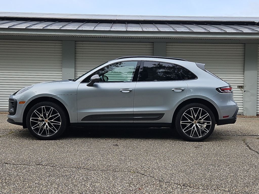 Suv in Stratham, NH, United States 2 - 16113645