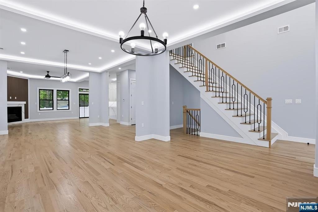 House in Bergenfield, New Jersey, United States 4 - 18782608