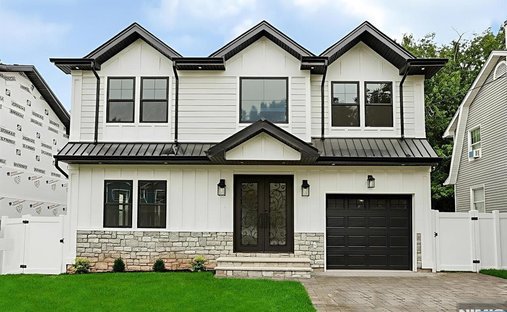 House in Bergenfield, New Jersey, United States 1