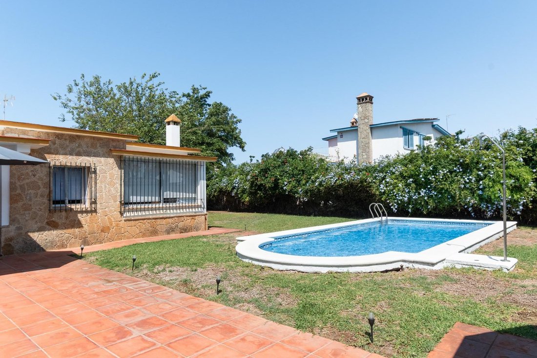 Chalet in El Puerto de Santa María, Andalusia, Spain 1 - 18000213