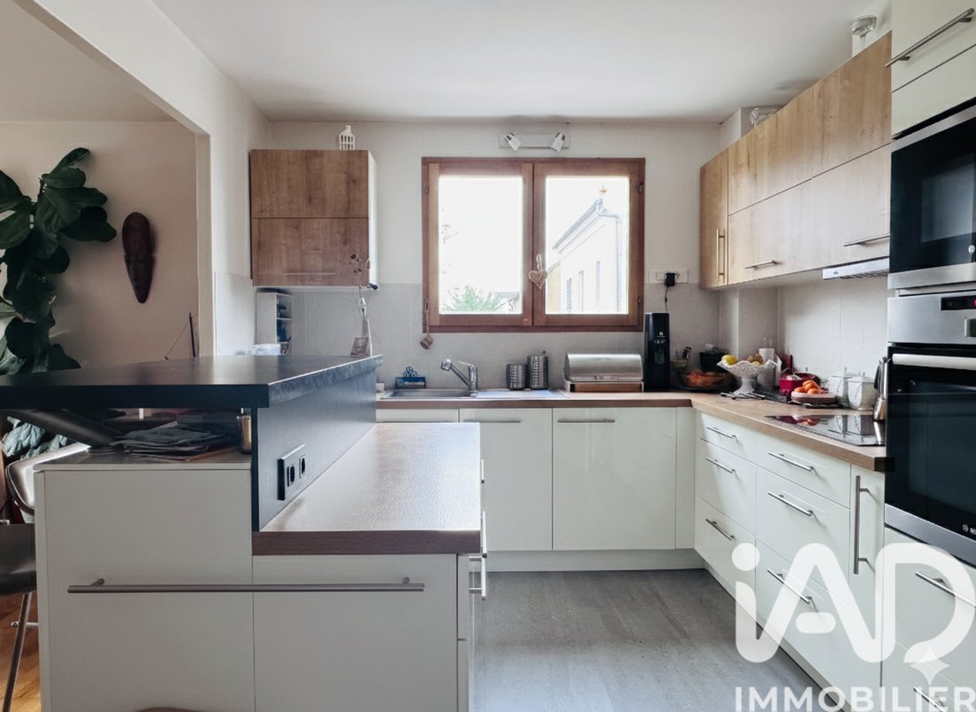 Apartment in Mont Valérien, Nanterre, France 5 - 18120506