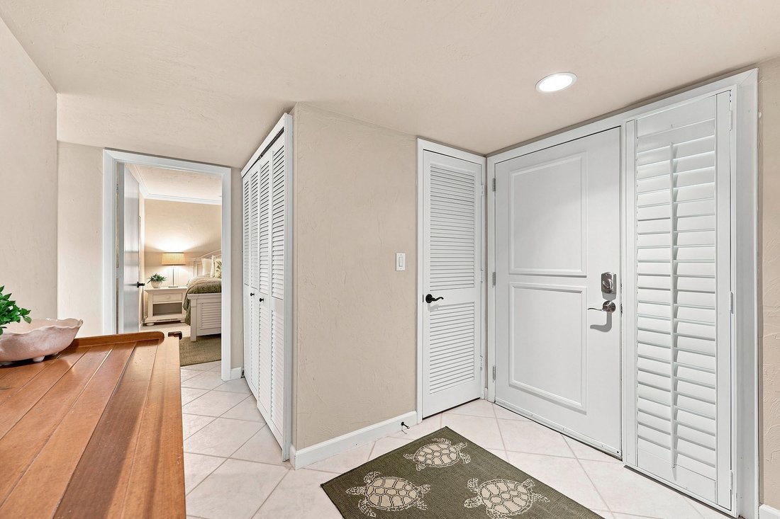 Condo in Naples, Florida, United States 3 - 18783017