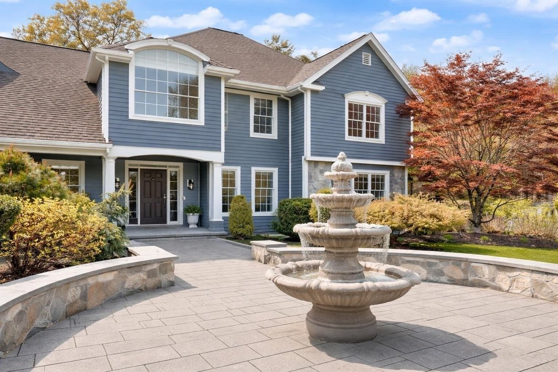House in Easton, Massachusetts, United States 3 - 17853808
