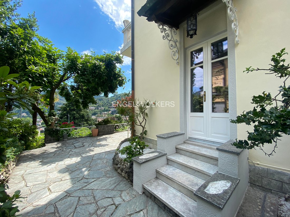 Villa en Sagnino-Tavernola-Monte Olimpino, Como, Lombardía 2 - 18783288
