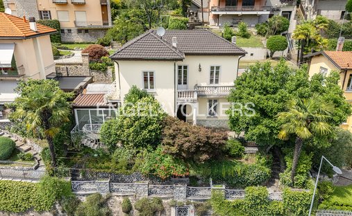 Villa en Sagnino-Tavernola-Monte Olimpino, Como, Lombardía 1