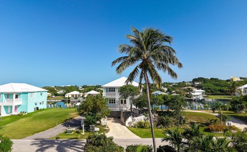 House in Marsh Harbour, Central Abaco, The Bahamas 1