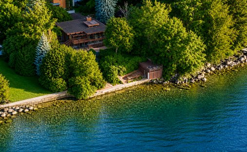 House in Oakville, Ontario, Canada 1