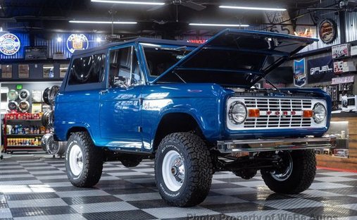 Ford Bronco in Calverton, NY, United States 1