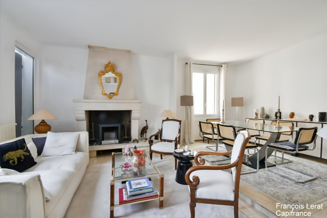 Apartment in Saint-Cloud, Ile-de-France, France 1 - 18787510
