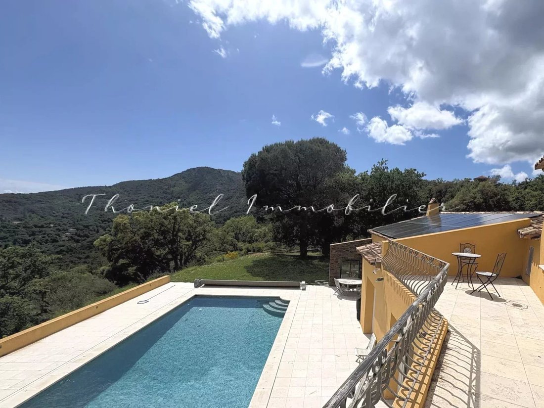 Haus in La Garde-Freinet, Provence-Alpes-Côte d'Azur, Frankreich 1 - 18784749