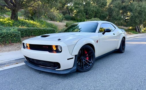 2015 Dodge Challenger SRT Hellcat Coupe 2D in Newbury park, CA, United States 1