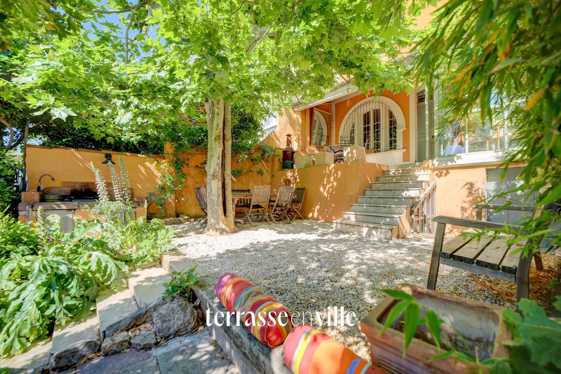 Haus in Sanary-sur-Mer, Provence-Alpes-Côte d'Azur, Frankreich 2 - 18787635