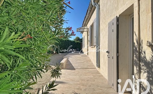 House in Taillades, Provence-Alpes-Côte d'Azur, France 1