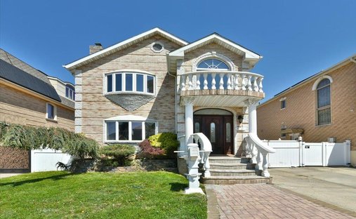 House in New York, New York, United States 1