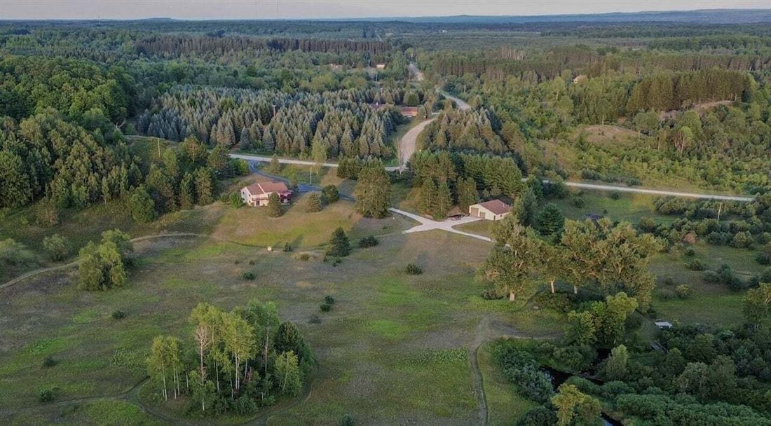 House in Mesick, Michigan, United States 1 - 18786093