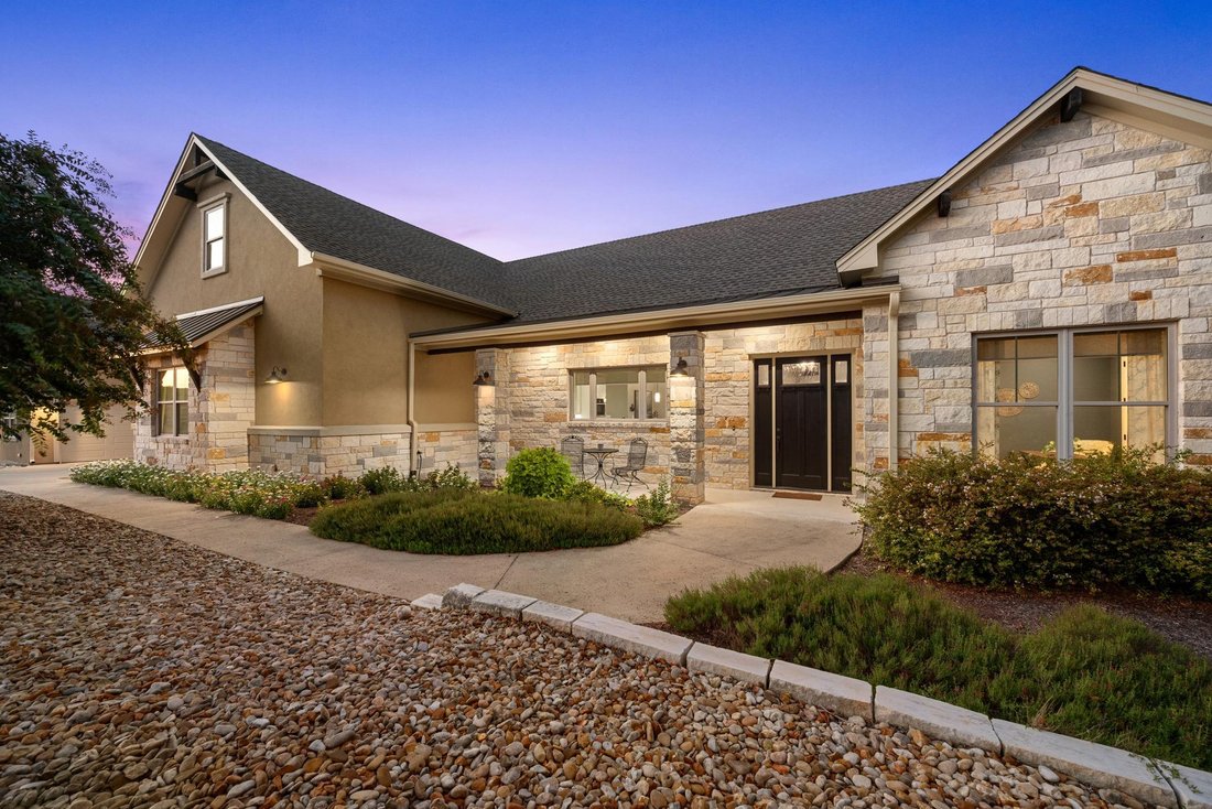 House in Leander, Texas, United States 1 - 17624948