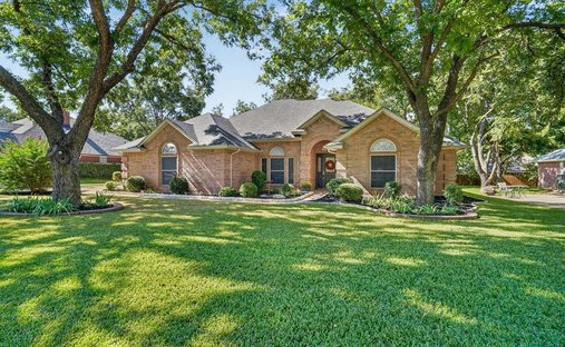 House in Granbury, Texas, United States 1