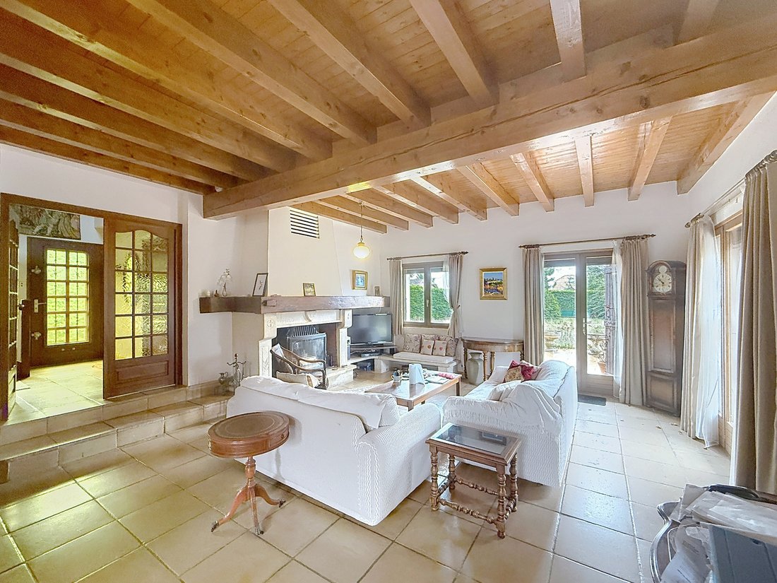 Haus in Cessy, Auvergne-Rhone-Alpen, Frankreich 3 - 18093529