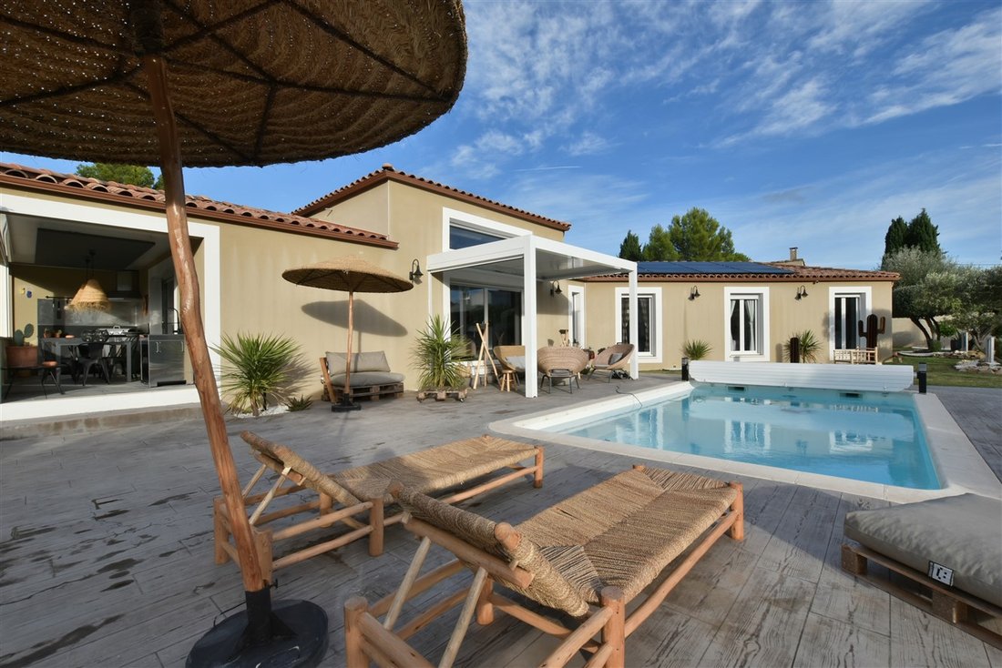 Villa en Nages-et-Solorgues, Occitania, Francia 2 - 18785193