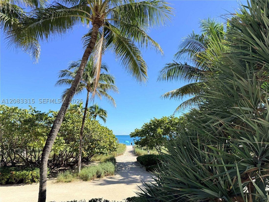 Condo in Bal Harbour, Florida, United States 2 - 18786662