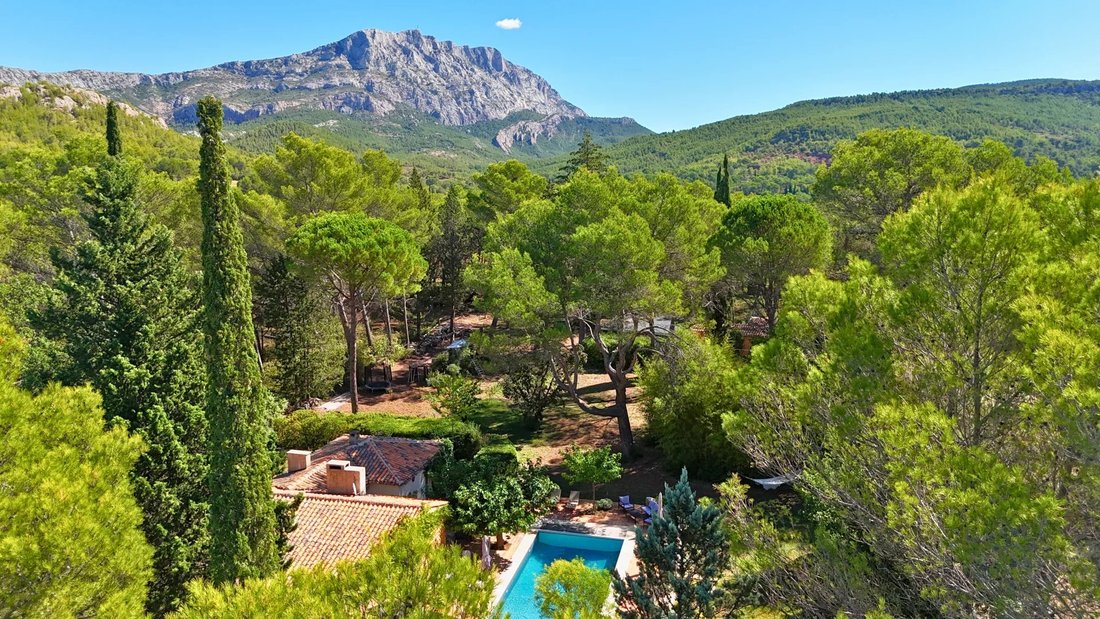 Anwesen in Le Tholonet, Provence-Alpes-Côte d'Azur, Frankreich 2 - 18784670