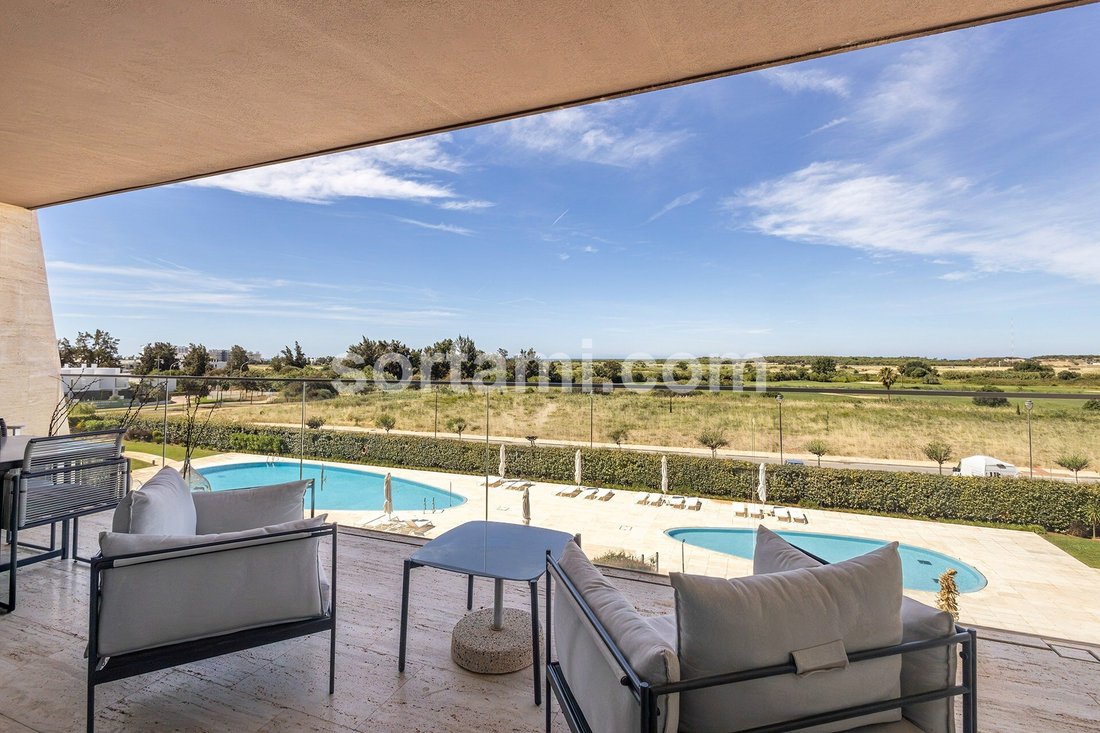 Apartment in Vilamoura, Quarteira, Algarve 1 - 18203610