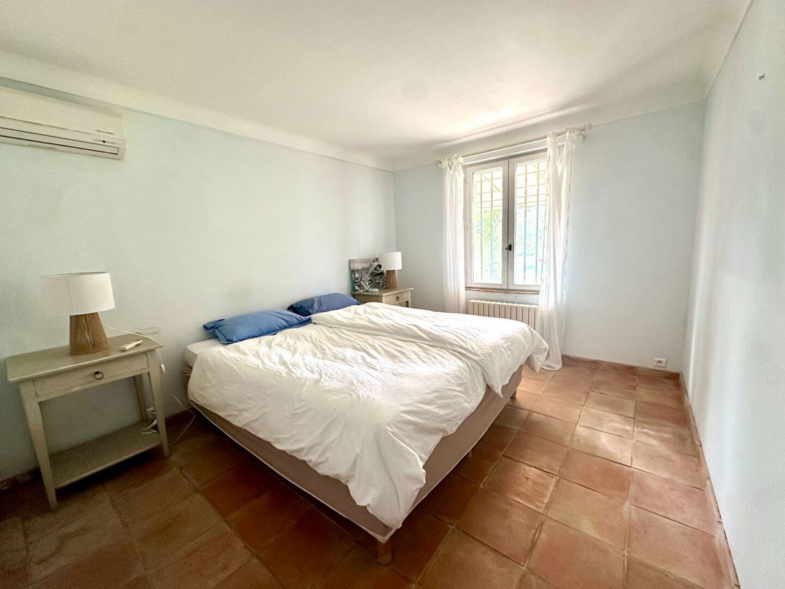 House in Zone Est Diffuse, Saint-Tropez, France 5 - 18787900