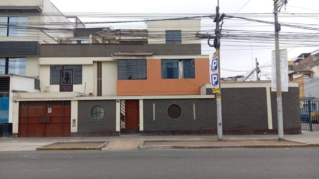 Casa en San Juan de Miraflores, Municipalidad Metropolitana de Lima, Perú 1 - 18785593