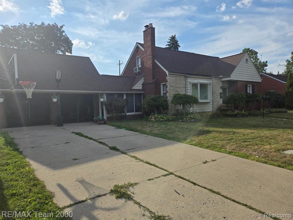 House in Dearborn, Michigan, United States 2 - 18786054