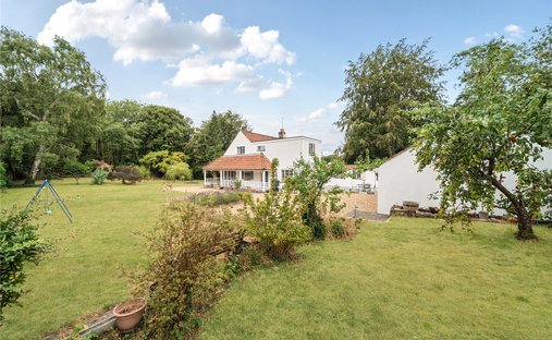 Haus in West Clandon, England 1