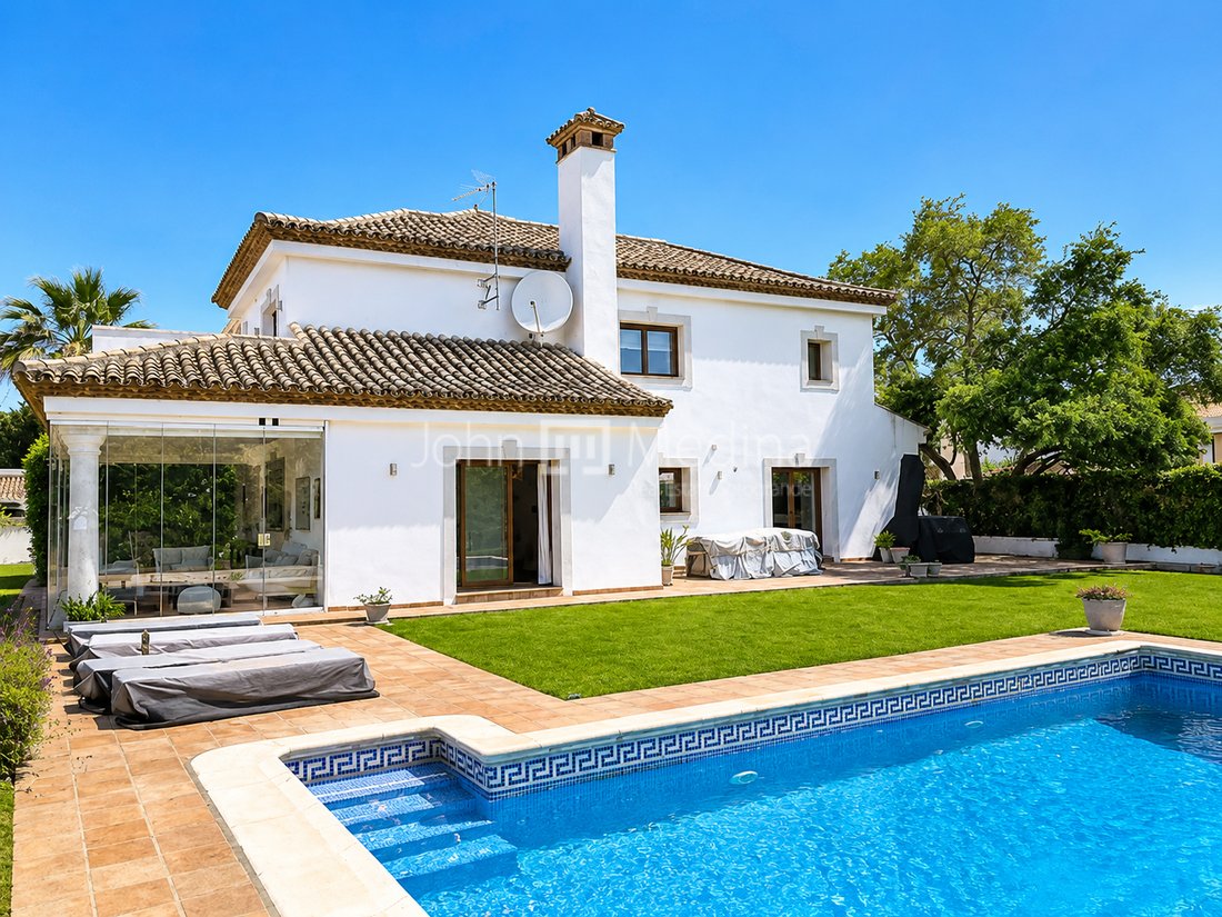Villa in Sotogrande, San Roque, Andalusia 1 - 18022625