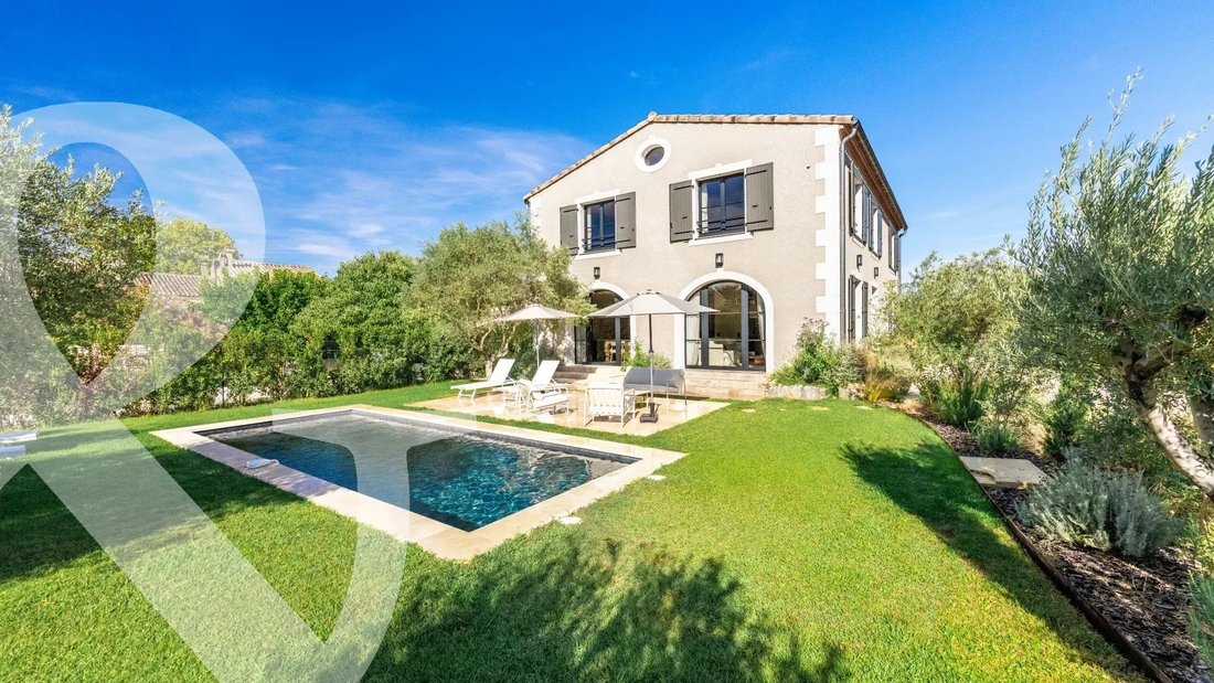 House in Eygalières, Provence-Alpes-Côte d'Azur, France 1 - 17550398