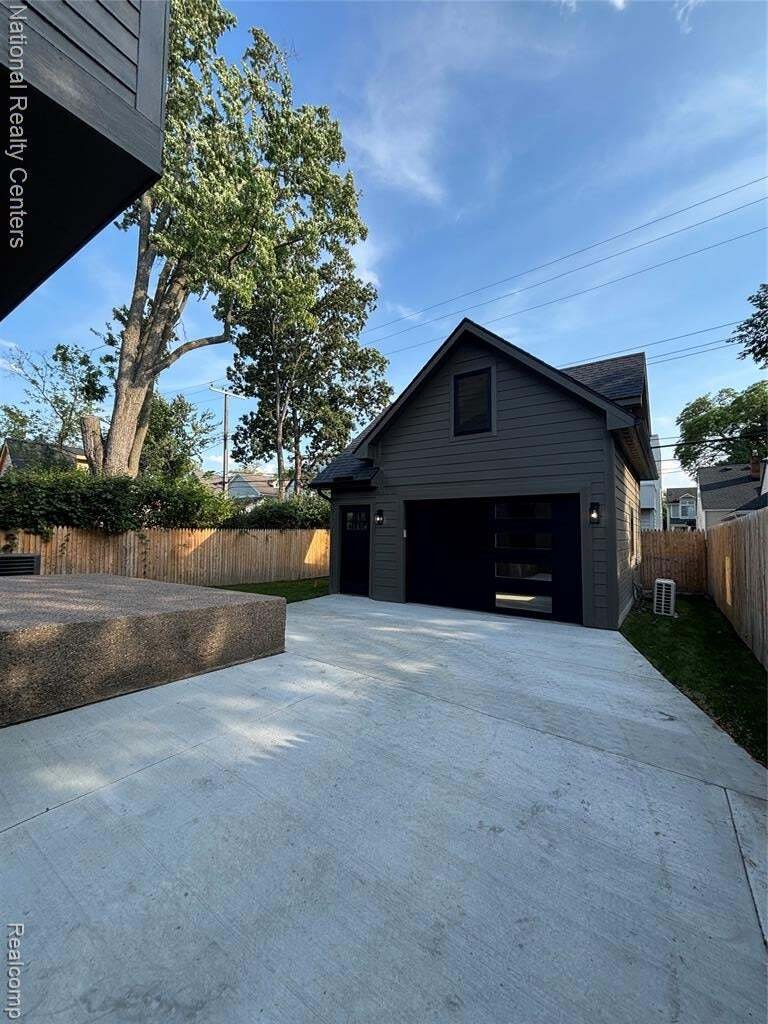 Casa a Birmingham, Michigan, Stati Uniti 2 - 18539461