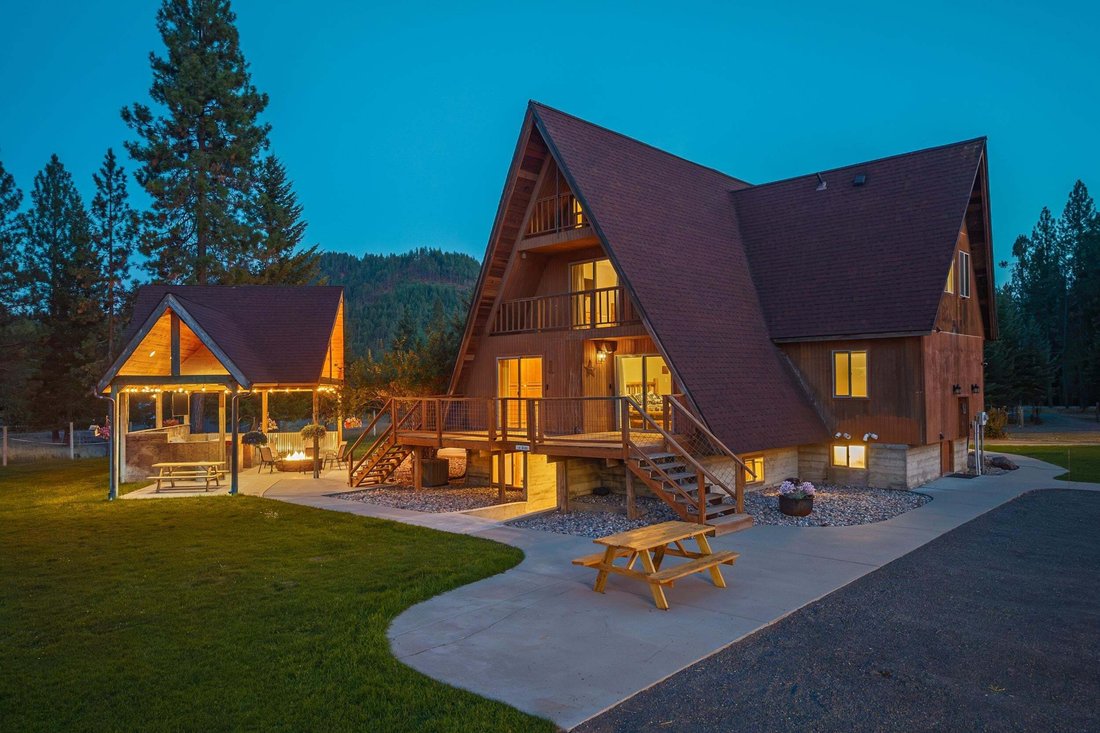 House in Loon Lake, Washington, United States 5 - 18785985